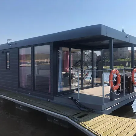 船上ホテル Luxury Water Houses, Close To The Sea , Cleaning Included