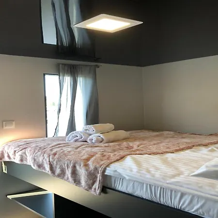 House In Dziwnow By The Water And Beach, Cleaning Included *