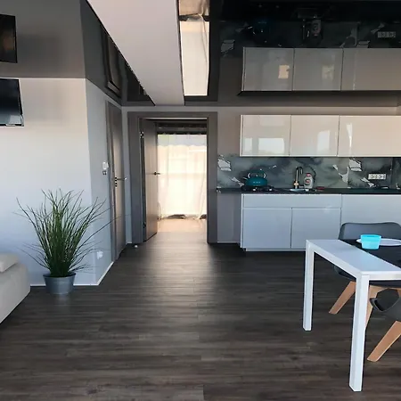 Båthotell House In Dziwnow By The Water And Beach, Cleaning Included *