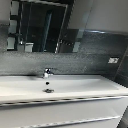 Luxury Water Houses, Close To The Sea , Cleaning Included 船上ホテル Dziwnów